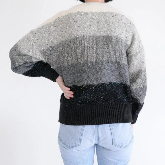 Vintage Marieal Kim Grey/White Floral Knit 8% Wool 8% Mohair Crewneck Sweater S - Picture 3 of 11